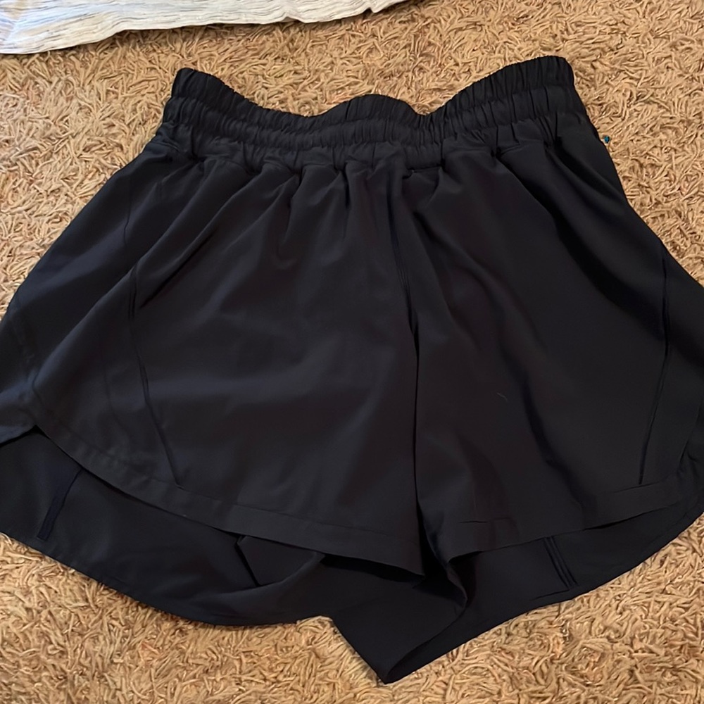 Black lululemon 5 in shorts.